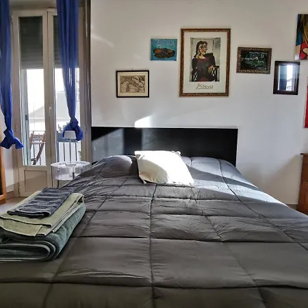 아파트 La Casa Di Elena